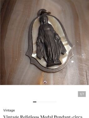 Vintage Religious Medal Pendant with Mother Mary Figure - Mother of Pearl